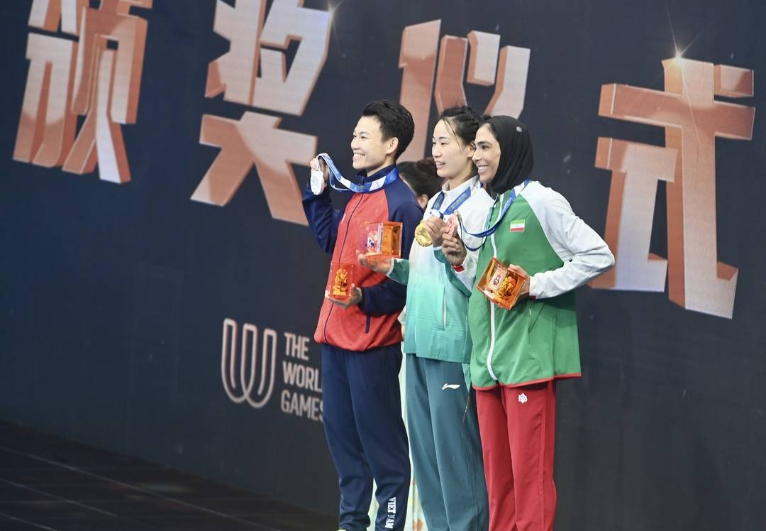 公斤级决赛, 在女子, 颁奖现场