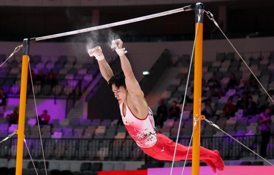 排名第五的, 巴拉加斯在